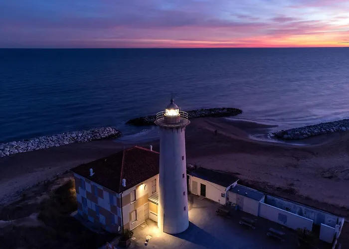 With Swimming Pool Apartment *