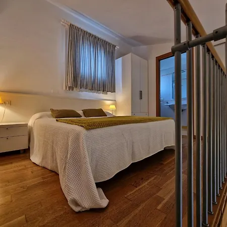 Appartamento With Swimming Pool