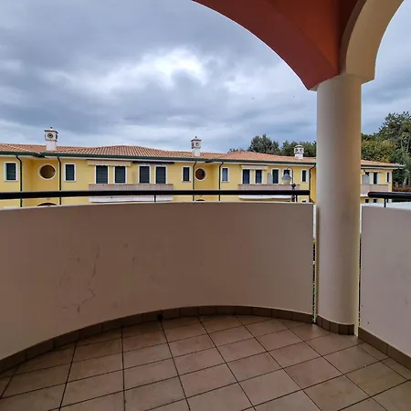 Appartamento With Swimming Pool Bibione